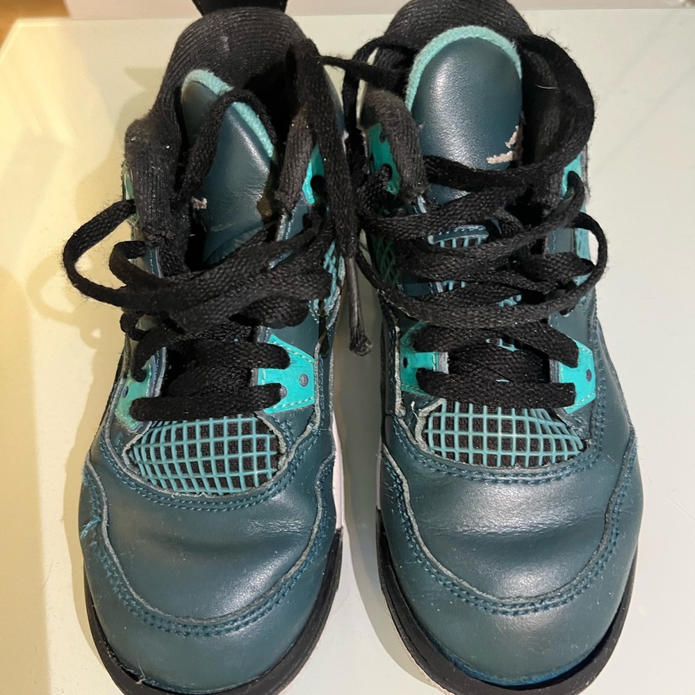Nike Teal and Black Sneakers